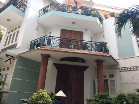 Thợ sơn nhà tại quận 2